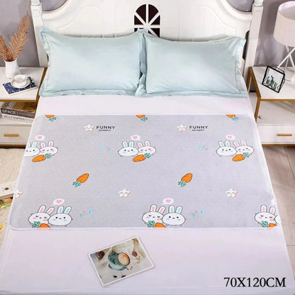 SnugglyNest™ – Wasserdichte Wickelunterlage für Kinder ab 0+ – Hält das Bett Trocken