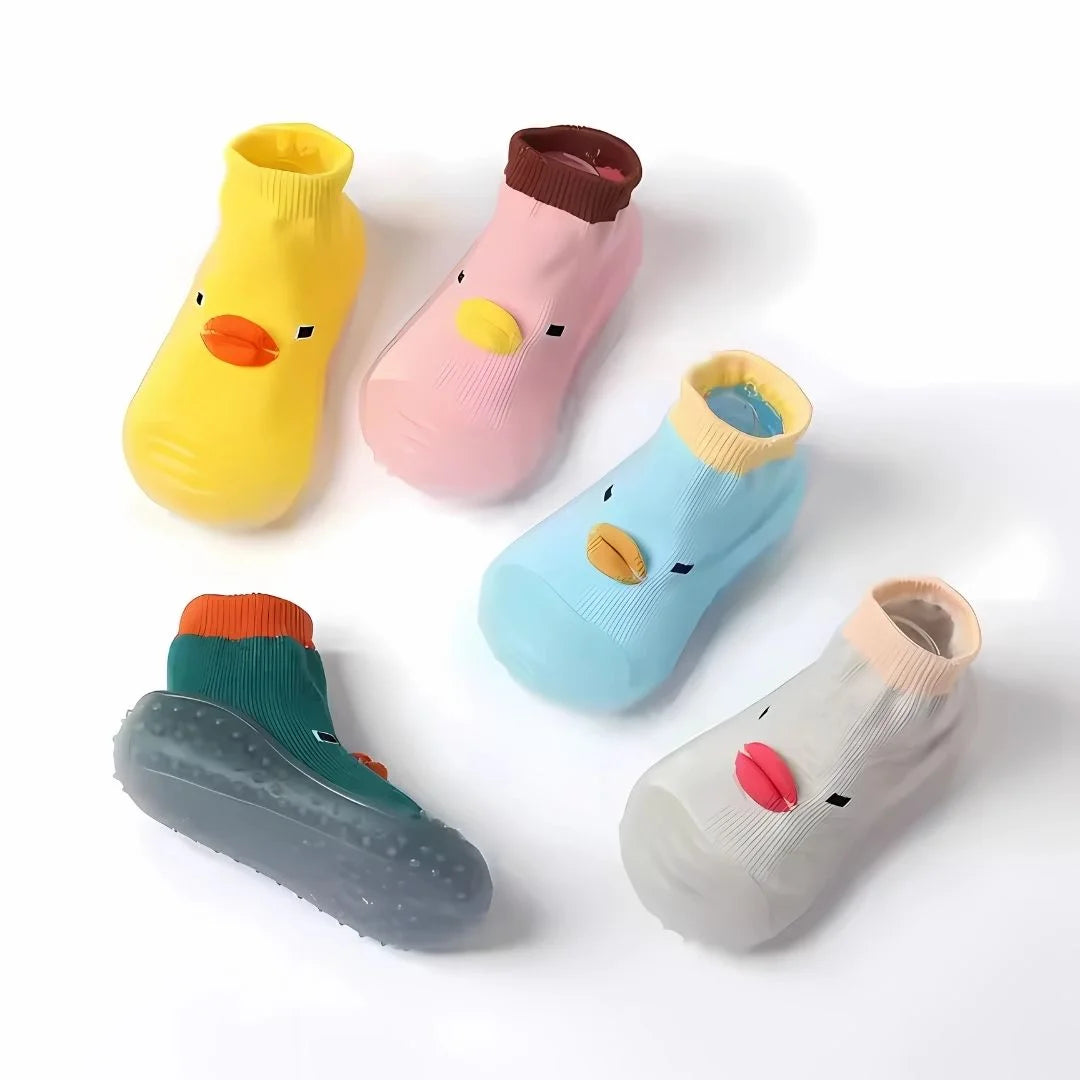 TinySteps™ – Baby Slip-On Schuhsocken ab 6 Monaten | Weicher Rutschfester Komfort