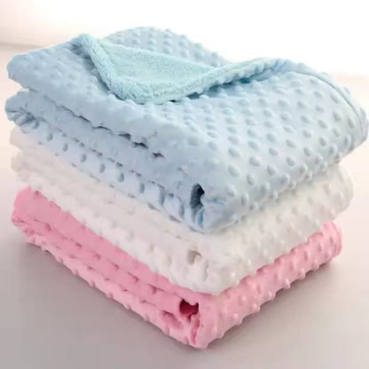 CuddleNest™ – Weiche Babydecke ab 0 Monaten | Kuscheliger & Sicherer Komfort