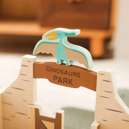 DinoQuest™ – Holz-Dinosaurierpark-Set für Kinder ab 3+ – Fördert Fantasievolles Spielen