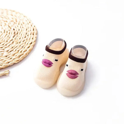 TinySteps™ – Baby Slip-On Schuhsocken ab 6 Monaten | Weicher Rutschfester Komfort