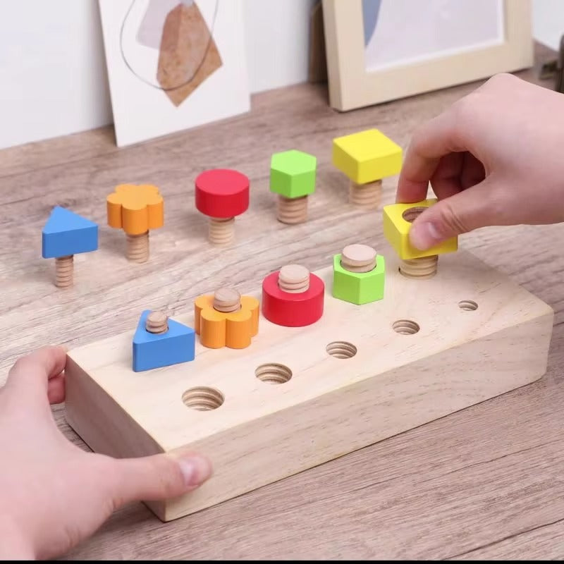 BoltBuddy Montessori Schraubbrett – Motorikspielzeug – Ab 4 Jahren