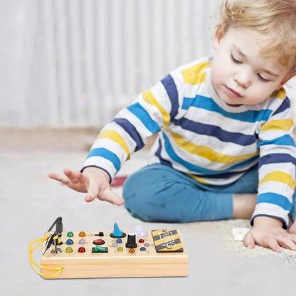 LittleWonderer - Lernspielzeug mit Schaltern