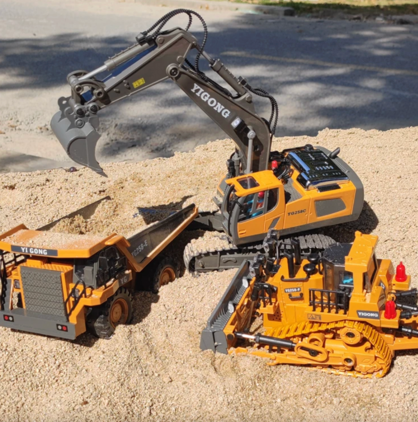 PowerHaul - Ferngesteuertes hydraulisches Spielzeugauto