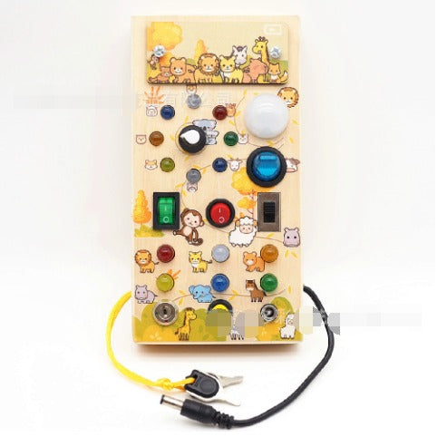 LittleWonderer - Lernspielzeug mit Schaltern